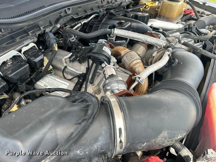 image for item DO6501 2017 Ford F550 Super Duty flatbed truck