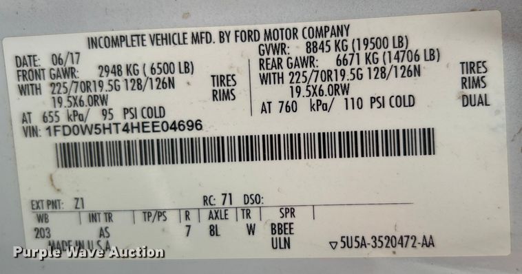 image for item DO6501 2017 Ford F550 Super Duty flatbed truck