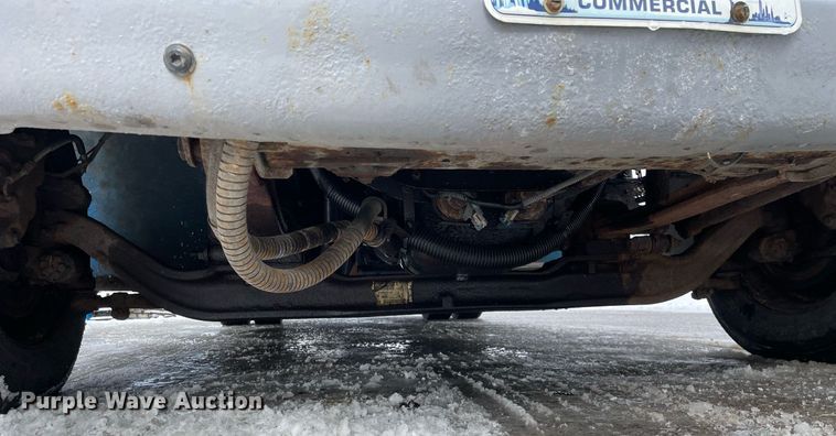 image for item DP0285 2006 International 4300 truck cab and chassis