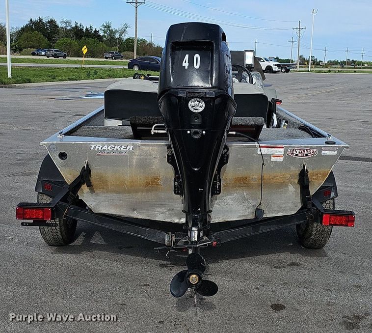 image for item DP0866 2017 Tracker Pro 160 boat