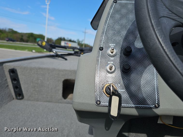 image for item DP0866 2017 Tracker Pro 160 boat