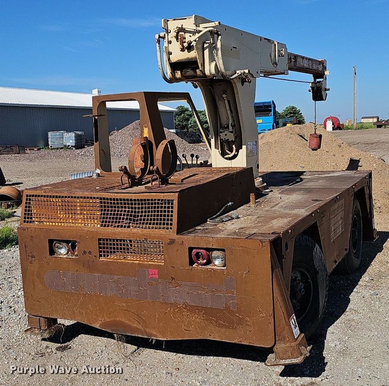 image for item DP0916 1980 Drott 3330 crane