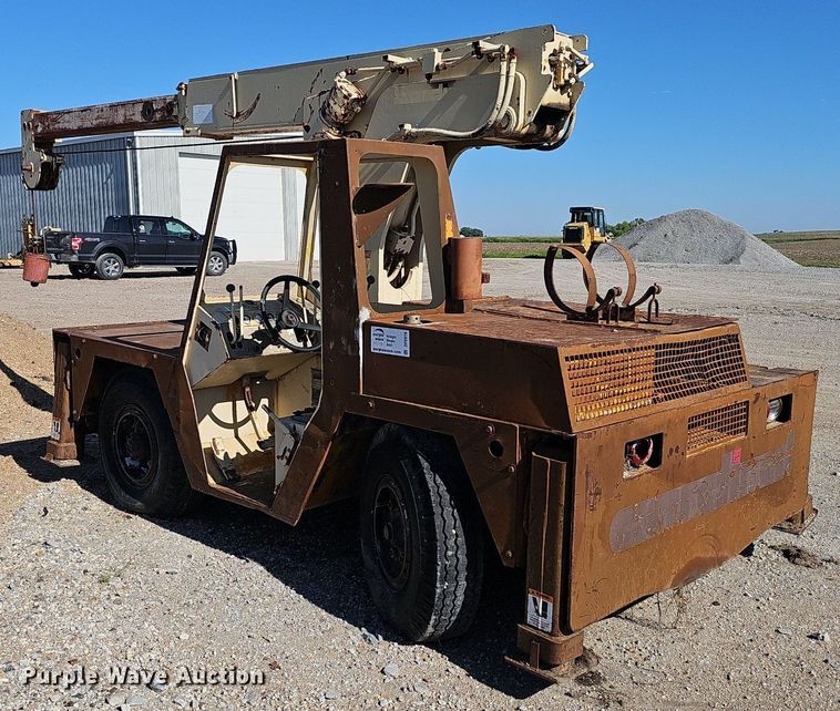 image for item DP0916 1980 Drott 3330 crane
