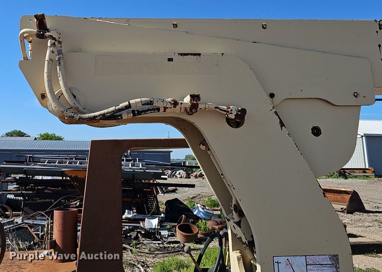 image for item DP0916 1980 Drott 3330 crane