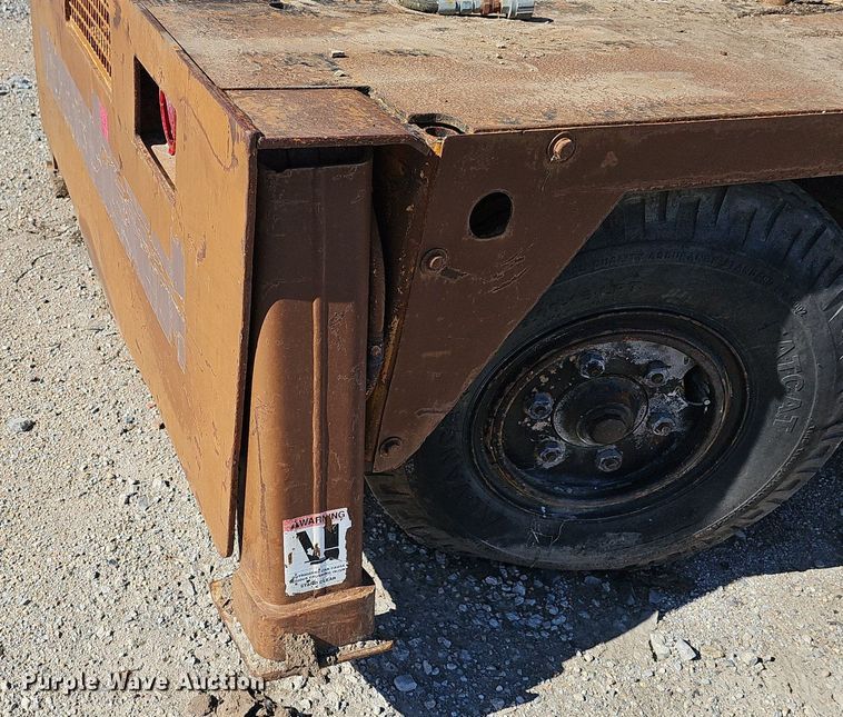 image for item DP0916 1980 Drott 3330 crane