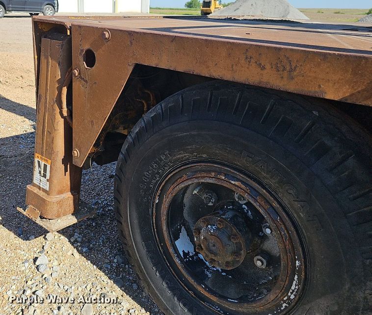 image for item DP0916 1980 Drott 3330 crane