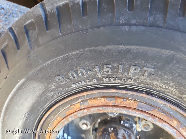 image for item DP0916 1980 Drott 3330 crane