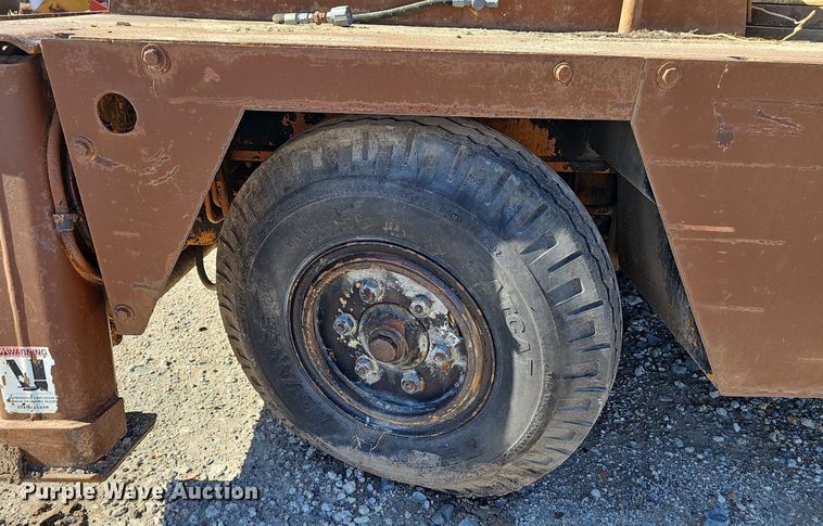 image for item DP0916 1980 Drott 3330 crane