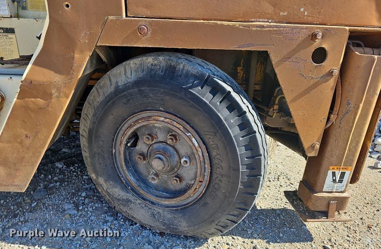 image for item DP0916 1980 Drott 3330 crane