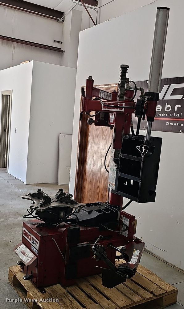 image for item DP0938 Coats 70X-EH-3 rim clamp tire machine