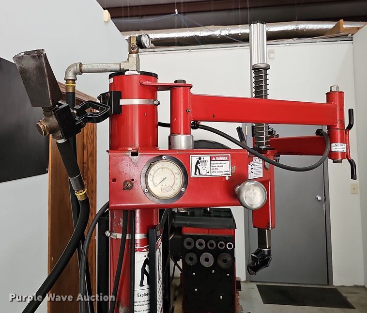 image for item DP0938 Coats 70X-EH-3 rim clamp tire machine