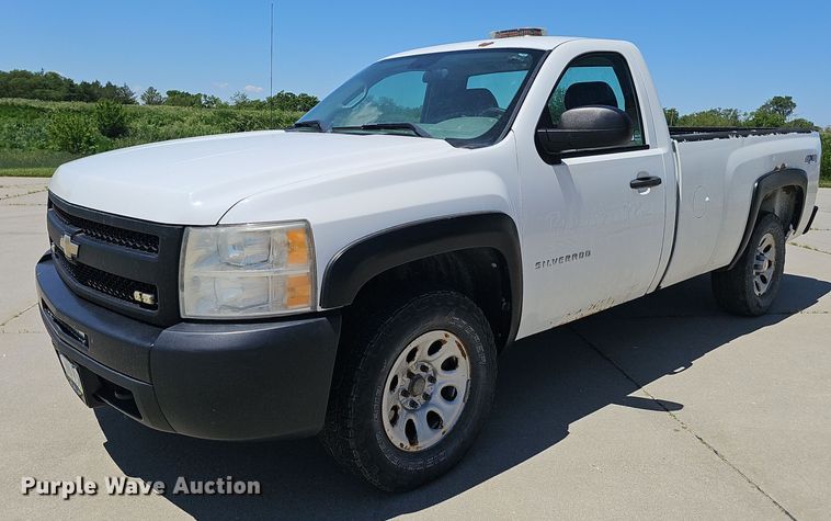 image for item DP6419 2010 Chevrolet Silverado 1500 pickup truck