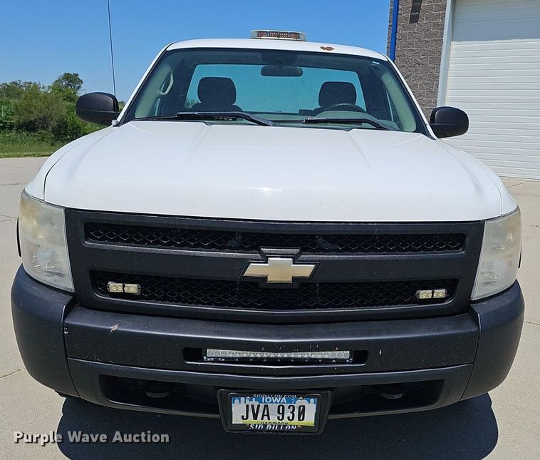 image for item DP6419 2010 Chevrolet Silverado 1500 pickup truck