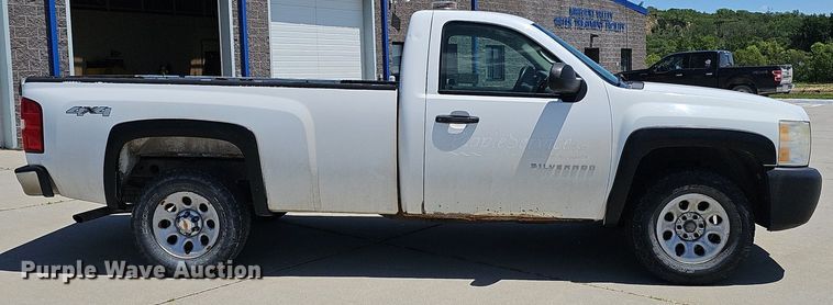 image for item DP6419 2010 Chevrolet Silverado 1500 pickup truck