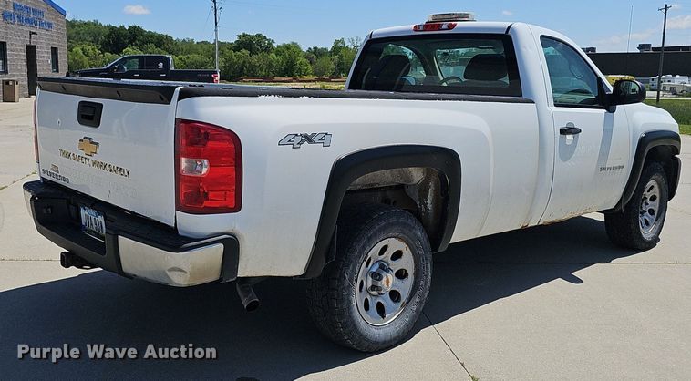 image for item DP6419 2010 Chevrolet Silverado 1500 pickup truck