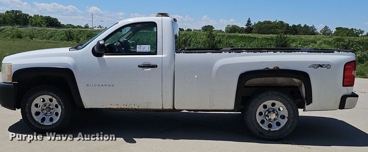 image for item DP6419 2010 Chevrolet Silverado 1500 pickup truck