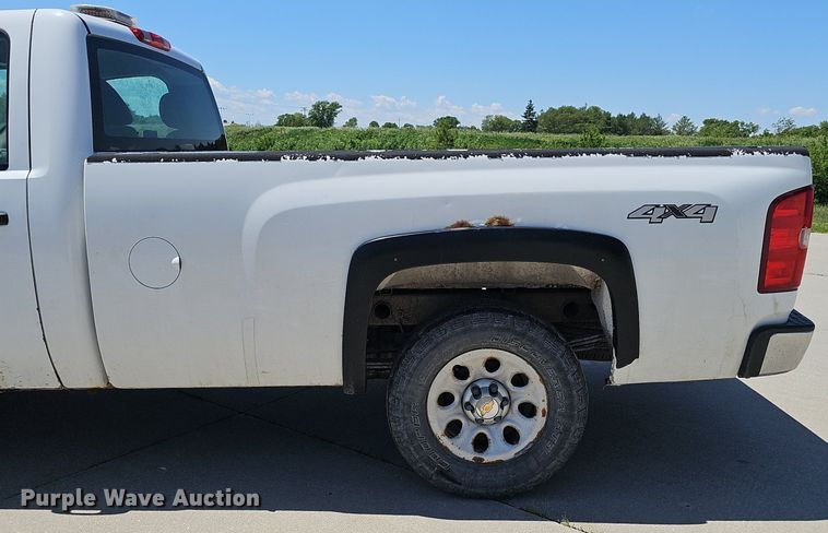 image for item DP6419 2010 Chevrolet Silverado 1500 pickup truck