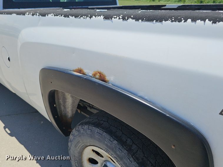 image for item DP6419 2010 Chevrolet Silverado 1500 pickup truck