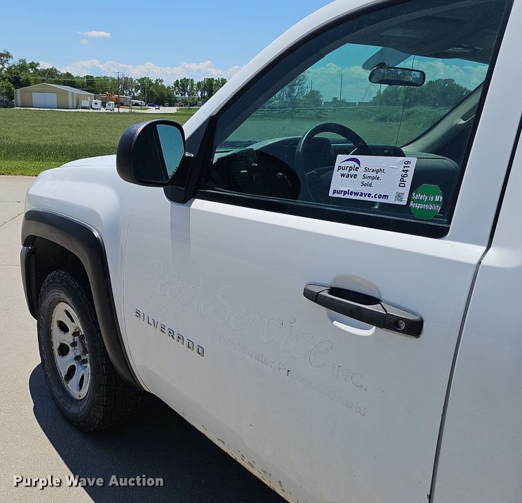 image for item DP6419 2010 Chevrolet Silverado 1500 pickup truck