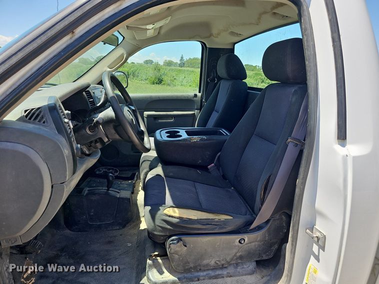 image for item DP6419 2010 Chevrolet Silverado 1500 pickup truck