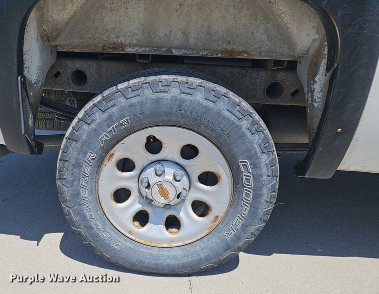 image for item DP6419 2010 Chevrolet Silverado 1500 pickup truck