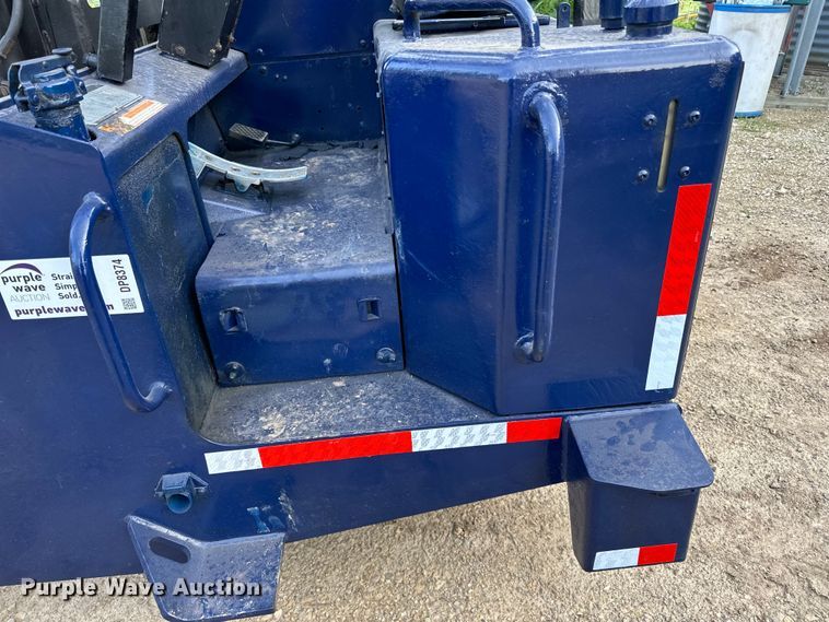 image for item DP8374 2005 Noble TM50 forklift