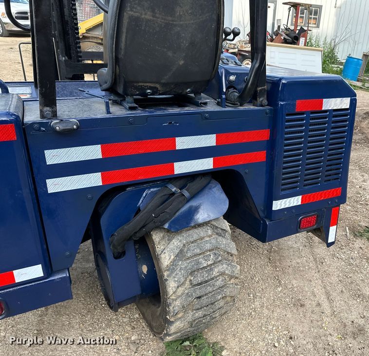 image for item DP8374 2005 Noble TM50 forklift