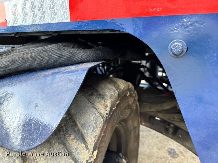 image for item DP8374 2005 Noble TM50 forklift