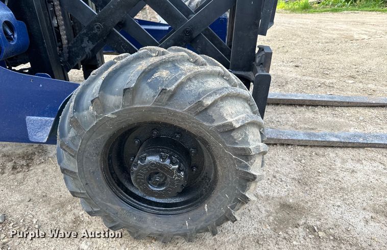 image for item DP8374 2005 Noble TM50 forklift