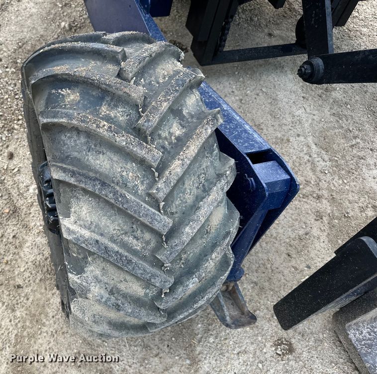 image for item DP8374 2005 Noble TM50 forklift