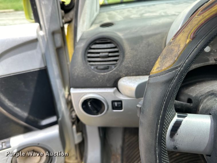 image for item DP8382 2001 Volkswagen  New Beetle 