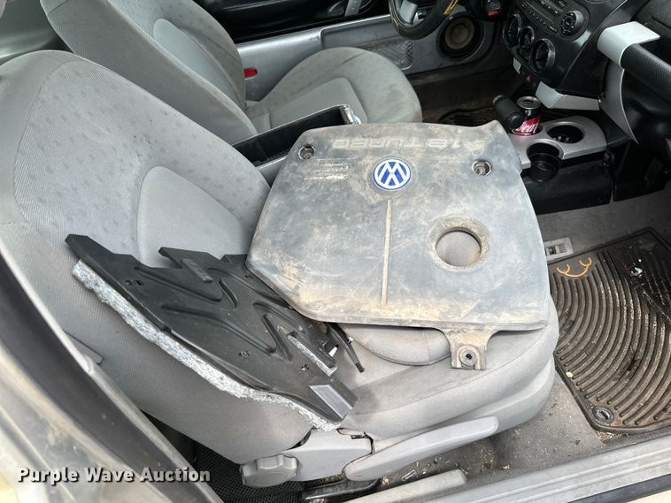 image for item DP8382 2001 Volkswagen  New Beetle 