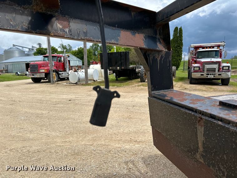 image for item DP8392 1979 Fairmont Steel Products equipment trailer