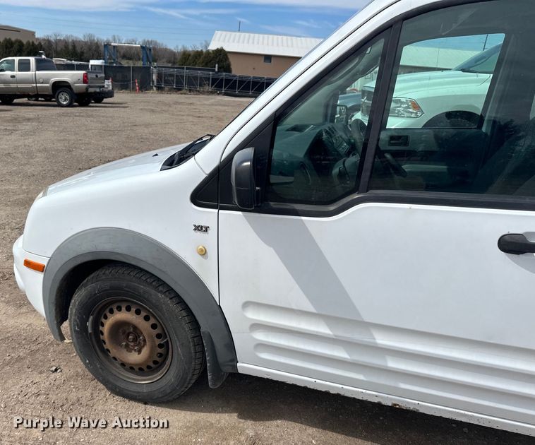 image for item DQ0694 2013 Ford  Transit Connect XLT van