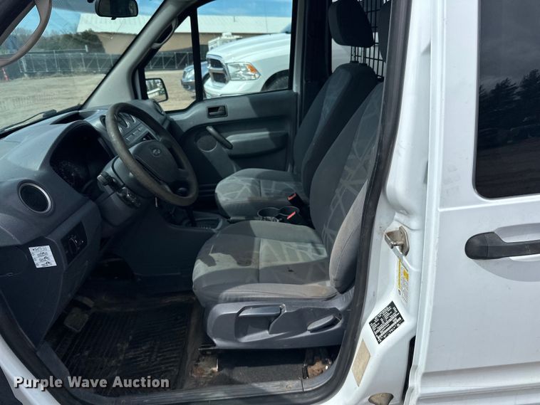 image for item DQ0694 2013 Ford  Transit Connect XLT van