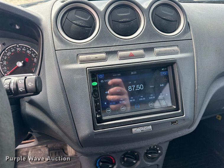 image for item DQ0694 2013 Ford  Transit Connect XLT van