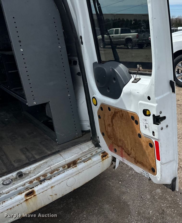 image for item DQ0694 2013 Ford  Transit Connect XLT van