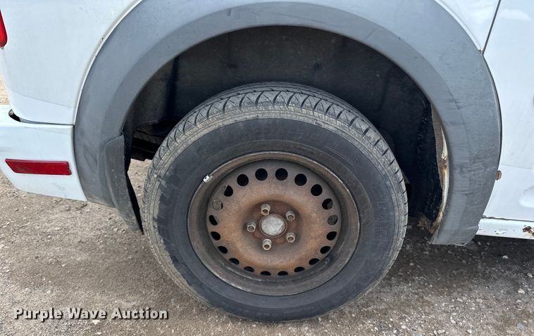 image for item DQ0694 2013 Ford  Transit Connect XLT van