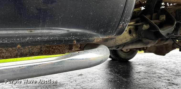 image for item DQ0834 2005 Dodge  Ram 3500 Quad Cab flatbed pickup truck