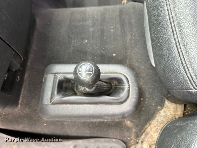 image for item DQ0834 2005 Dodge  Ram 3500 Quad Cab flatbed pickup truck