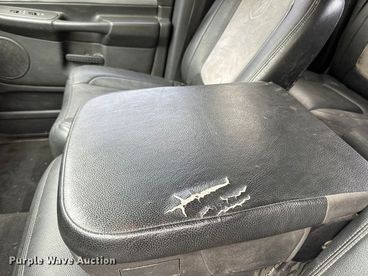 image for item DQ0834 2005 Dodge  Ram 3500 Quad Cab flatbed pickup truck