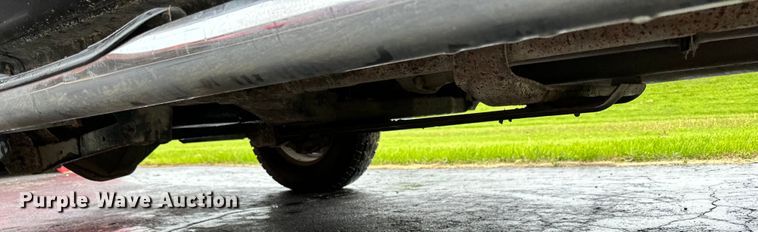 image for item DQ0834 2005 Dodge  Ram 3500 Quad Cab flatbed pickup truck