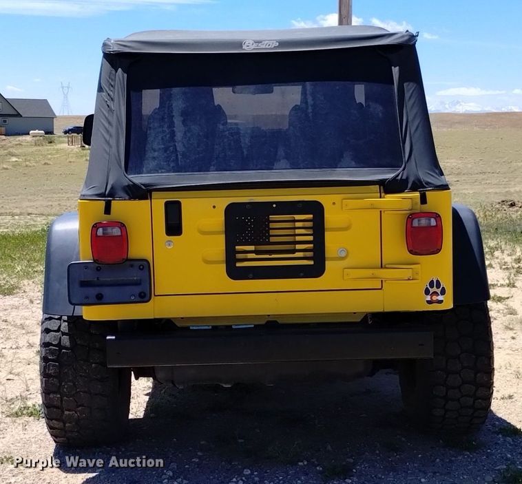 image for item DQ6114 2003 Jeep Wrangler Sport SUV