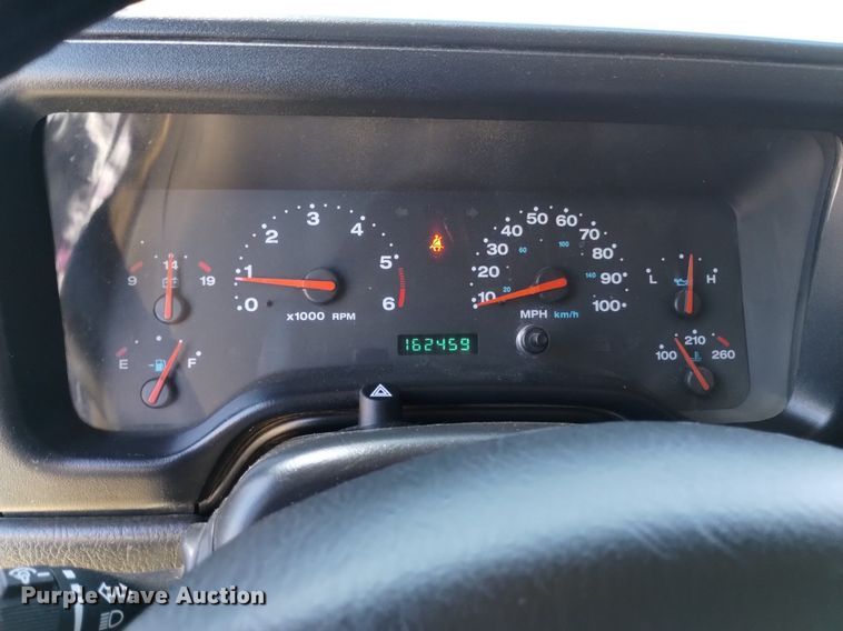 image for item DQ6114 2003 Jeep Wrangler Sport SUV