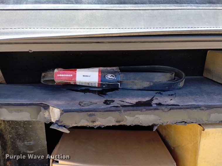 image for item DQ6114 2003 Jeep Wrangler Sport SUV