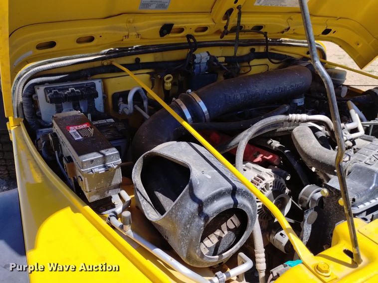 image for item DQ6114 2003 Jeep Wrangler Sport SUV