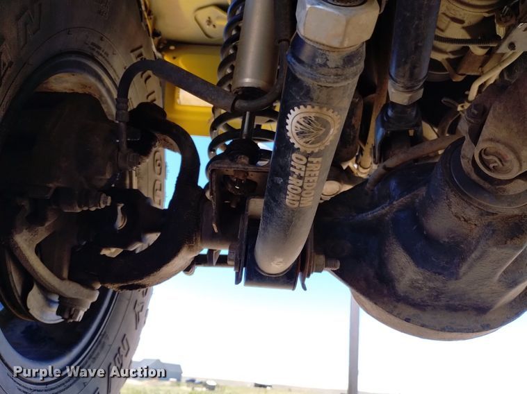 image for item DQ6114 2003 Jeep Wrangler Sport SUV