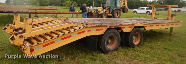 image for item DQ7115 1990 Kayln equipment trailer