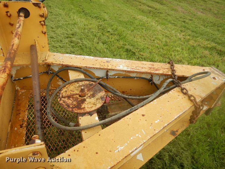 image for item DQ7115 1990 Kayln equipment trailer