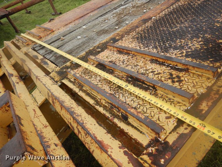 image for item DQ7115 1990 Kayln equipment trailer